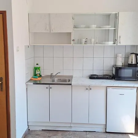 Dejan Apartments-top Centar-old Town-low Budget 公寓