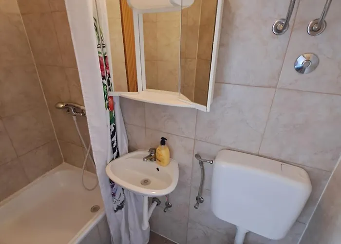 Dejan Apartments-top Centar-old Town-low Budget * 普拉