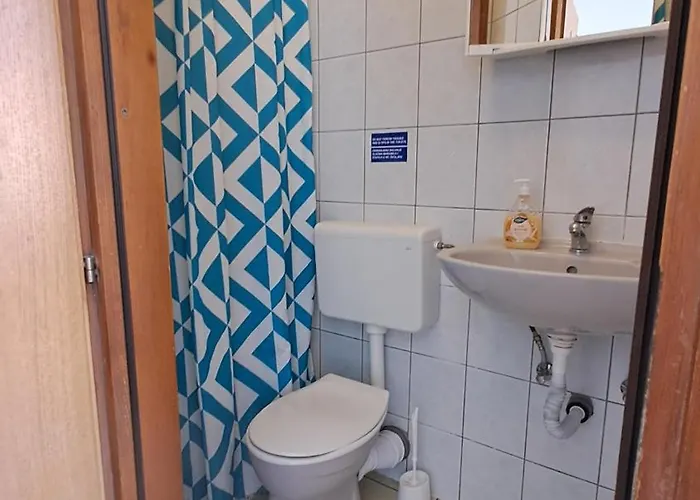 Dejan Apartments-top Centar-old Town-low Budget 普拉