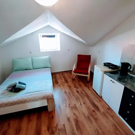 Dejan Apartments-top Centar-old Town-low Budget Lägenhet