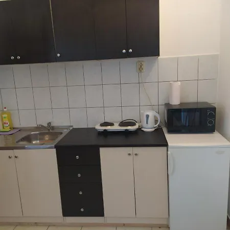 Apartment Dejan 2-top Centar-old Town Studio Pula