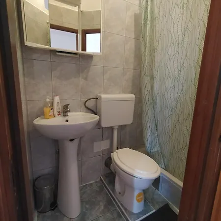 Dejan Apartments-top Centar-old Town-low Budget Apartment *