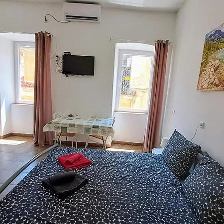 Lägenhet Dejan Apartments-top Centar-old Town-low Budget *