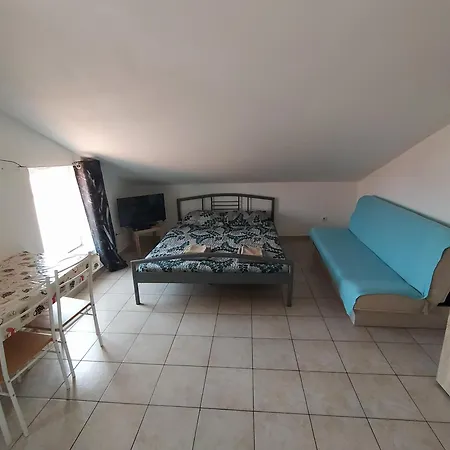 Dejan Apartments-top Centar-old Town-low Budget Lägenhet *