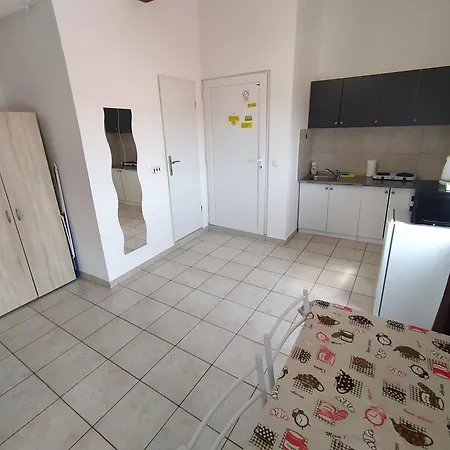 Dejan Apartments-top Centar-old Town-low Budget *