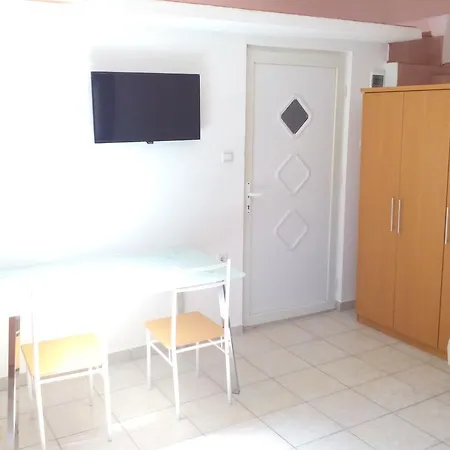 Dejan 2-top Centar-old Town Studio Apartment Pula
