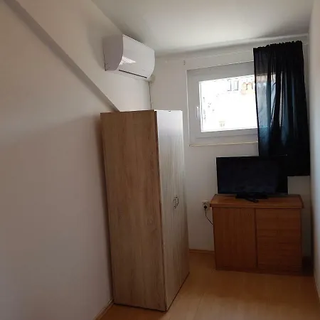 Apartment Dejan 2-top Centar-old Town Studio Pula