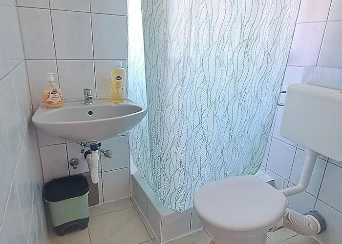 Dejan Apartments-top Centar-old Town-low Budget Appartement *