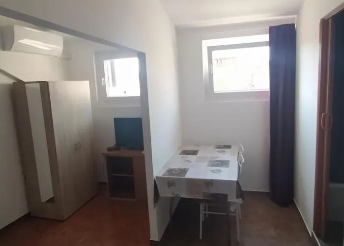 Dejan Apartments-top Centar-old Town-low Budget Apartment *