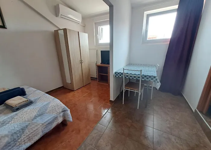 Dejan Apartments-top Centar-old Town-low Budget *
